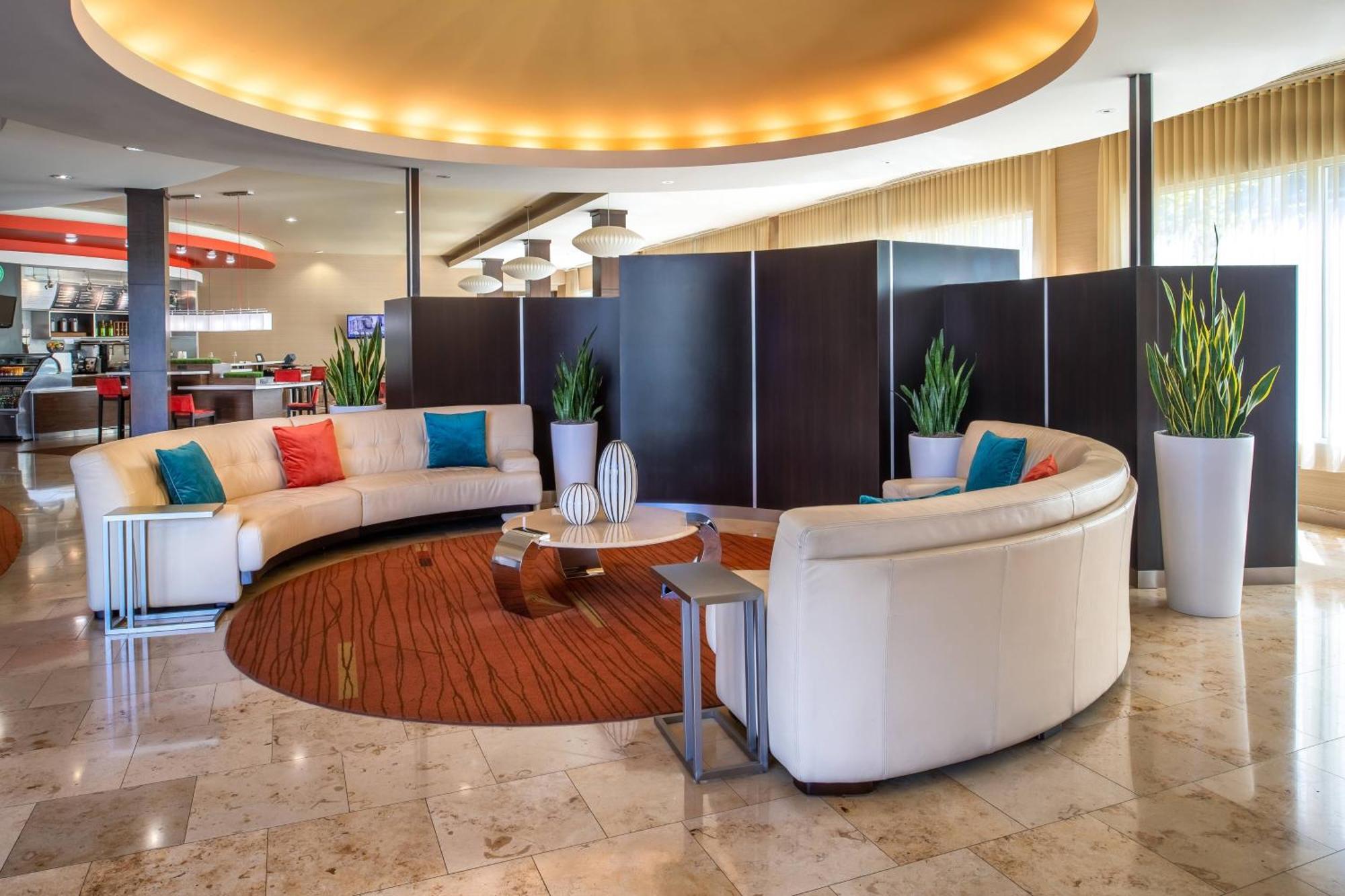 Courtyard By Marriott Sacramento Cal Expo Hotel Bagian luar foto