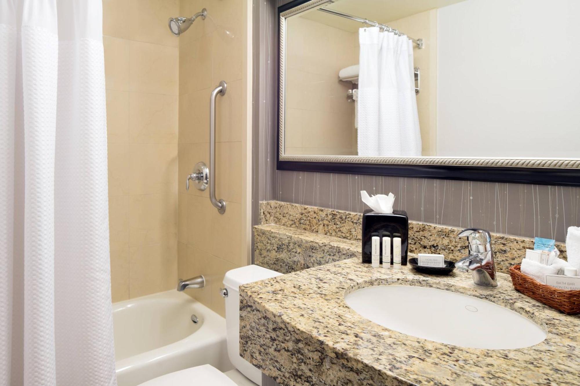 Courtyard By Marriott Sacramento Cal Expo Hotel Bagian luar foto