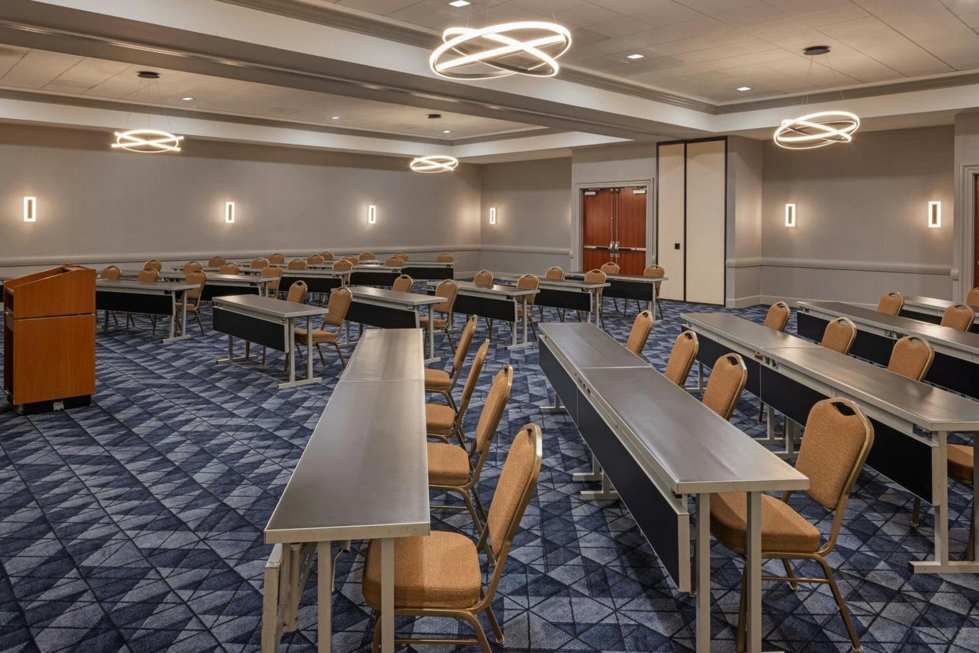 Courtyard By Marriott Sacramento Cal Expo Hotel Bagian luar foto