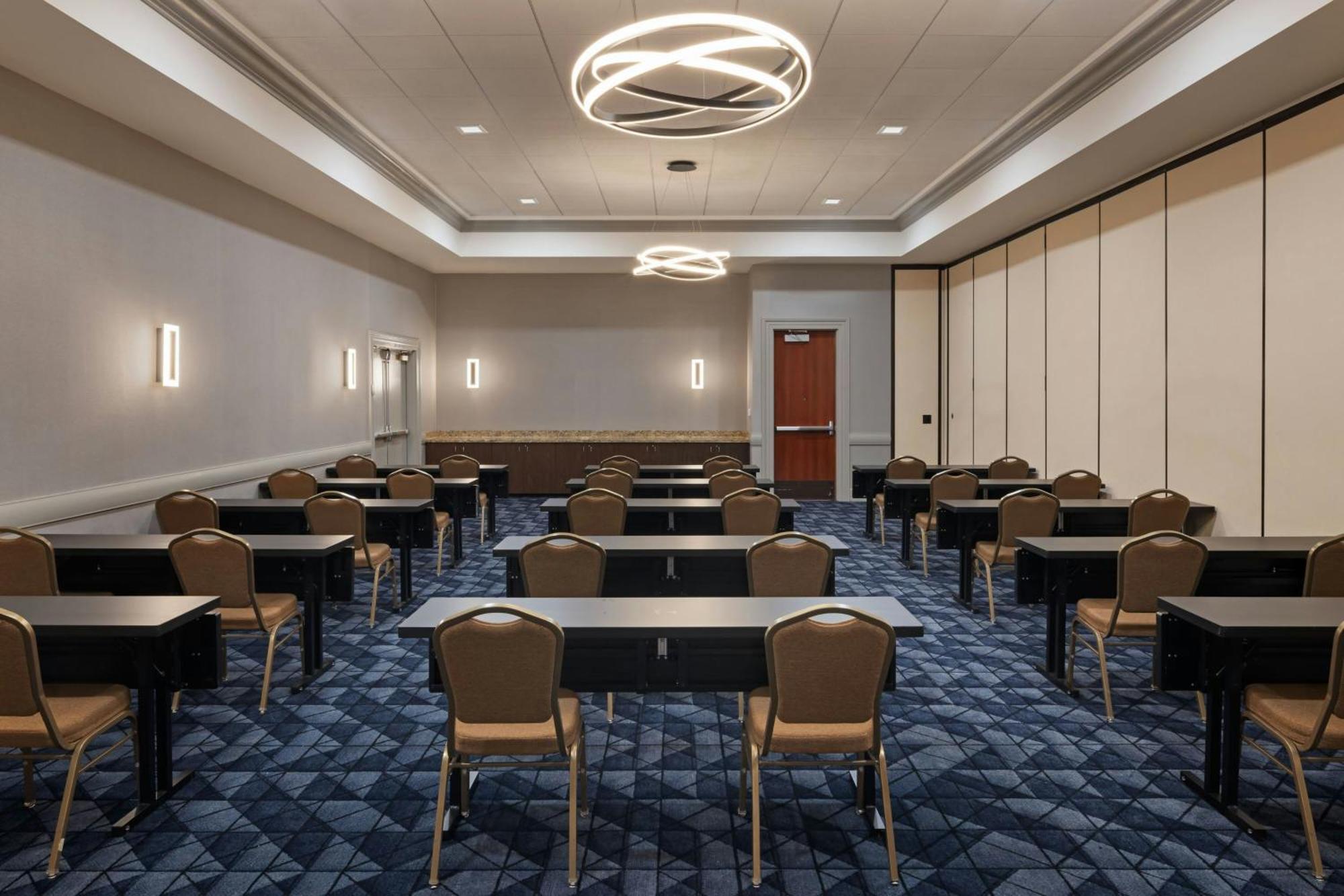 Courtyard By Marriott Sacramento Cal Expo Hotel Bagian luar foto