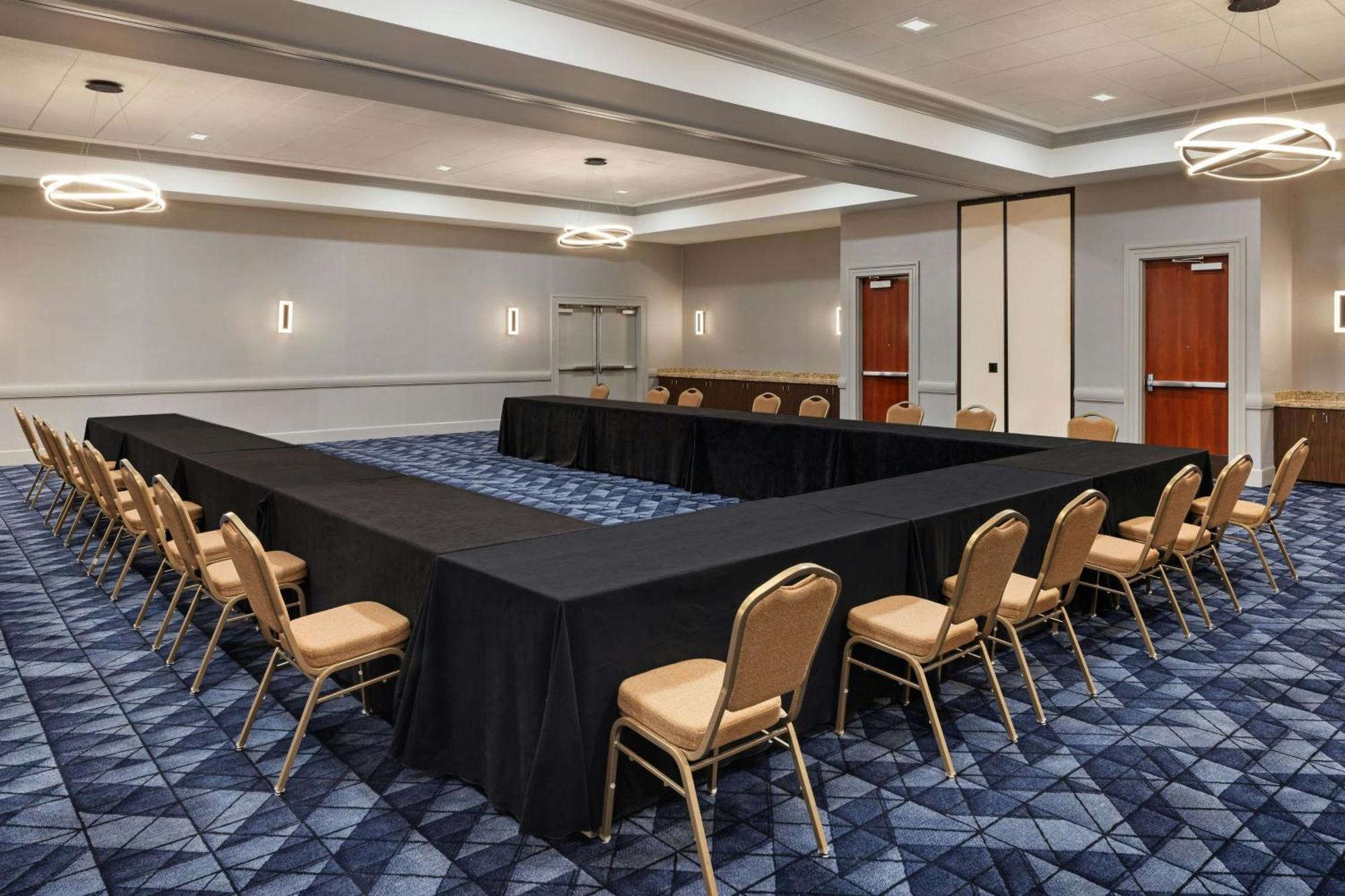 Courtyard By Marriott Sacramento Cal Expo Hotel Bagian luar foto