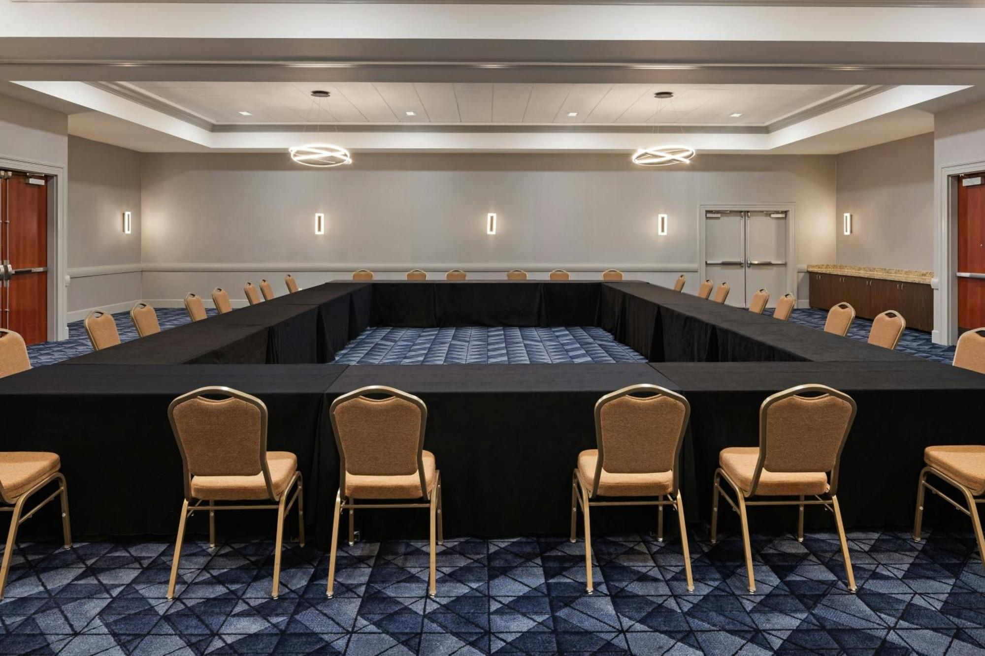 Courtyard By Marriott Sacramento Cal Expo Hotel Bagian luar foto